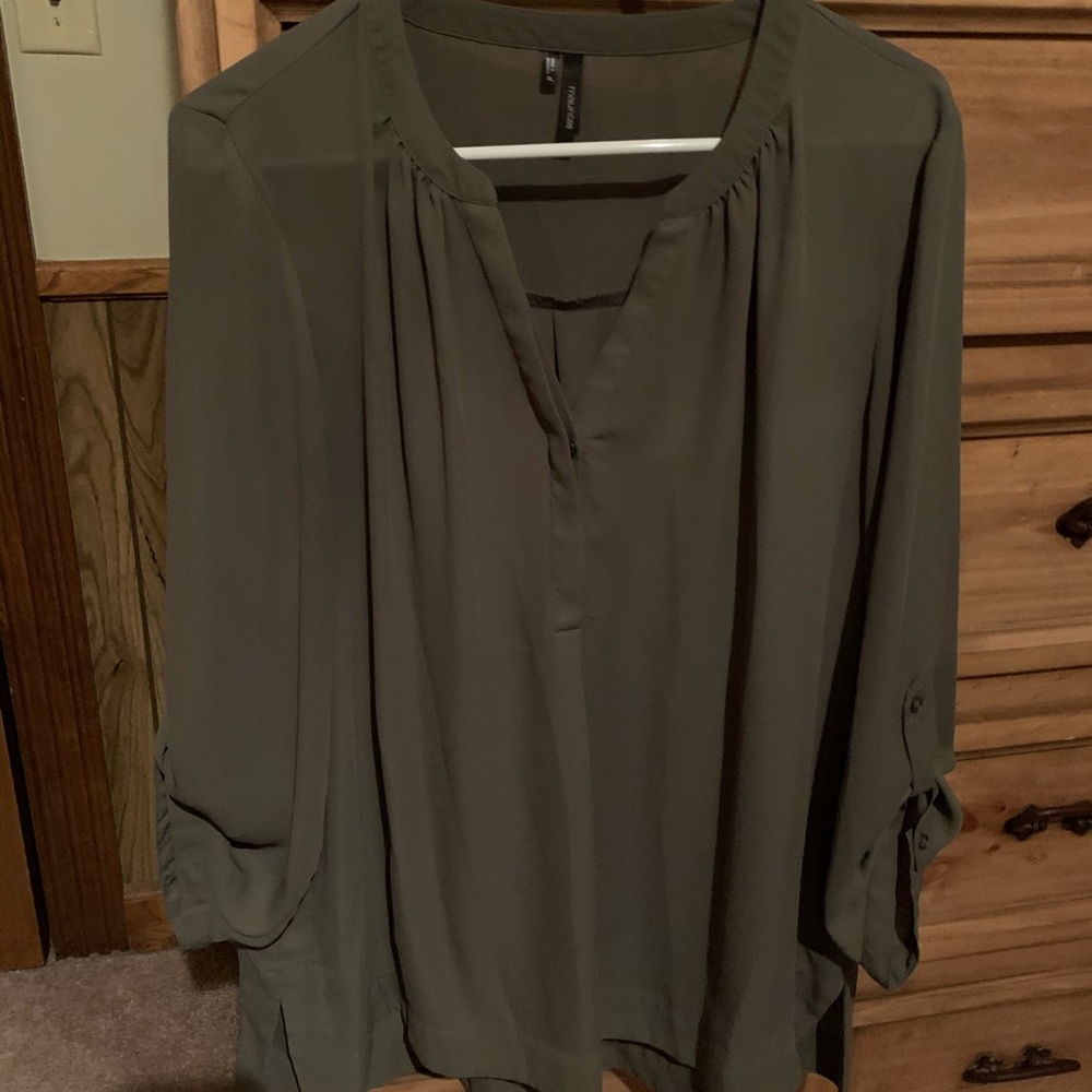 Maurice’s top